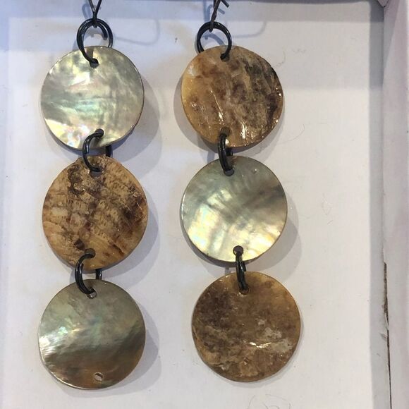 3 discs of Sun and Shells Cascading Drop Earrings - Picture 1 of 4